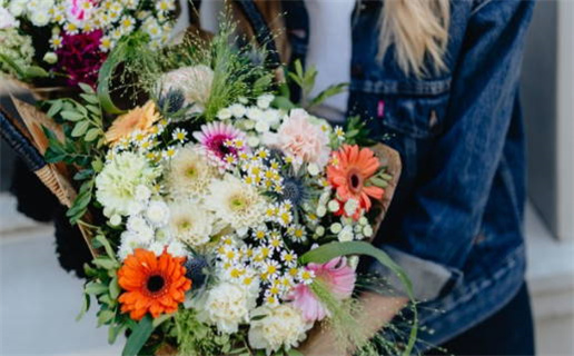 2026年06月21日结婚是否合时宜？ 办喜事算不算好日子？