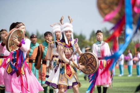 赫哲族节日中的文化传承与习俗探索