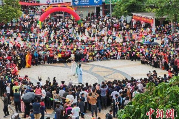 十一月民俗与习惯：深秋时节的地方性庆典和活动