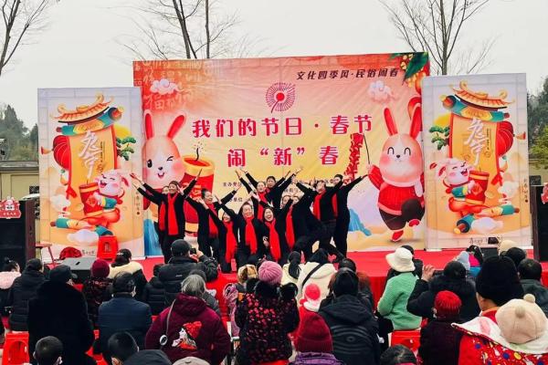 十月的民俗与节日：深入了解中国传统的秋季庆典