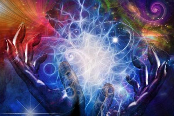希拉里命运的隐秘密码：她如何反而逆袭成功？