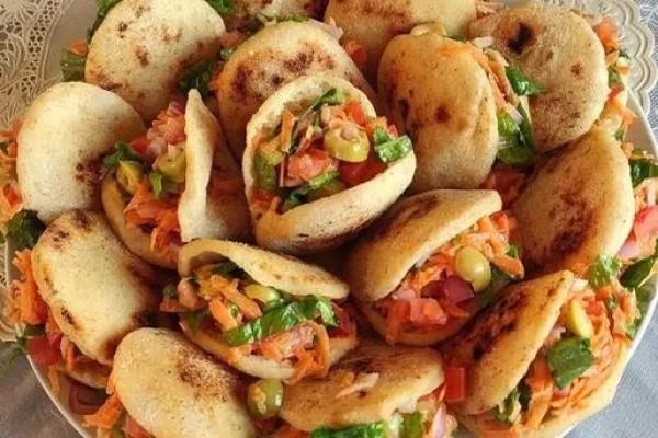 摩洛哥风味的节日餐桌:节庆中的美食与传统 摩洛哥风味的节日餐桌:节庆中的美食与传统