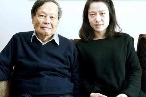 探索翁帆命运背后的暗藏玄机:你的八字也可能隐藏着意想不到的改变之路 探索翁帆命运背后的暗藏玄机:你的八字也可能隐藏着意想不到的改变之路