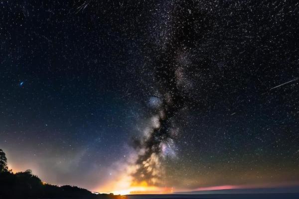 十月的天文奇观，秋季星空如何成为传统节日的背景