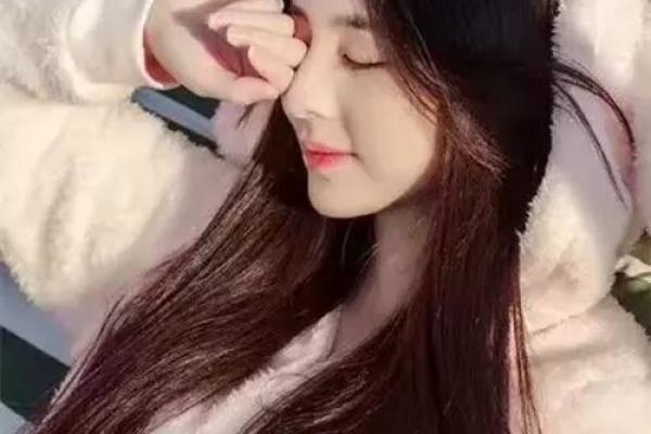 秦岚八字命理揭秘：命运密码背后的深层玄机