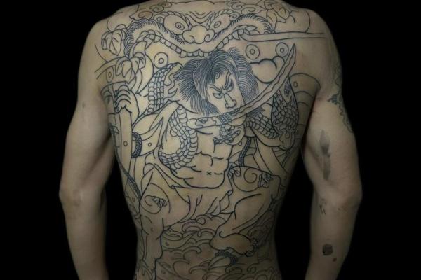 解锁纹身命理的秘密，改变命运从这里开始